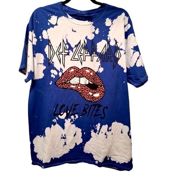 DEF LEPPARD - NWOT - M Sz L Blue Tie-Dye “Love Bites” Band Tee/Oversized - Picture 2 of 9